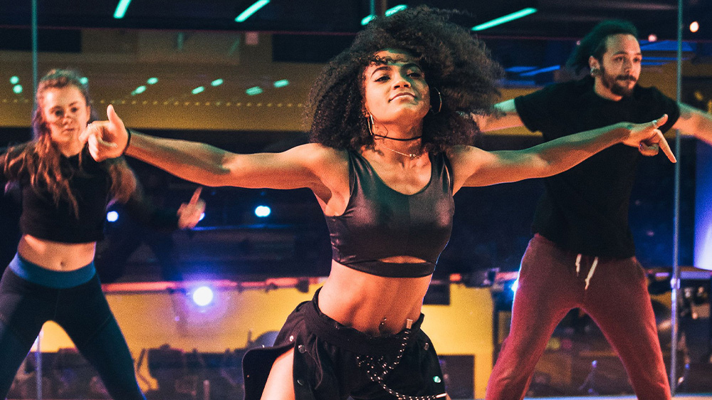 Callback, woman dancing in sportswear