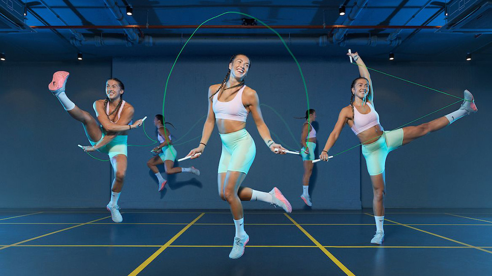 Skiptok - woman jumps rope in a gym studio