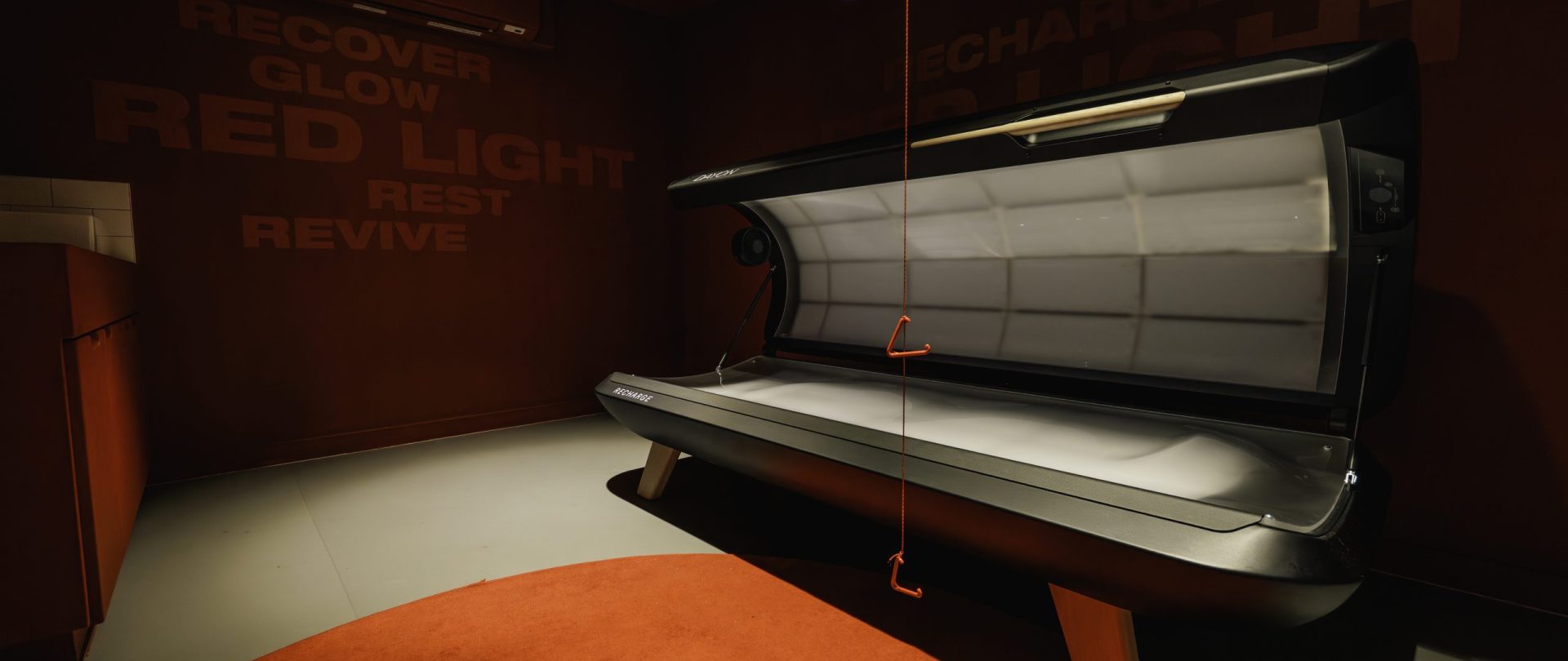 gymbox farringdon red light therapy bed